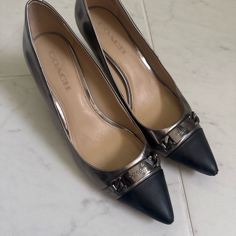 Coach Women's Metallic and Black Heels